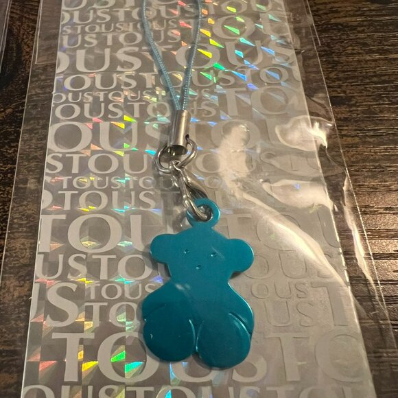 TOUS Bear keychain/ Cellphone tag in metal blue and pink - Picture 3 of 3